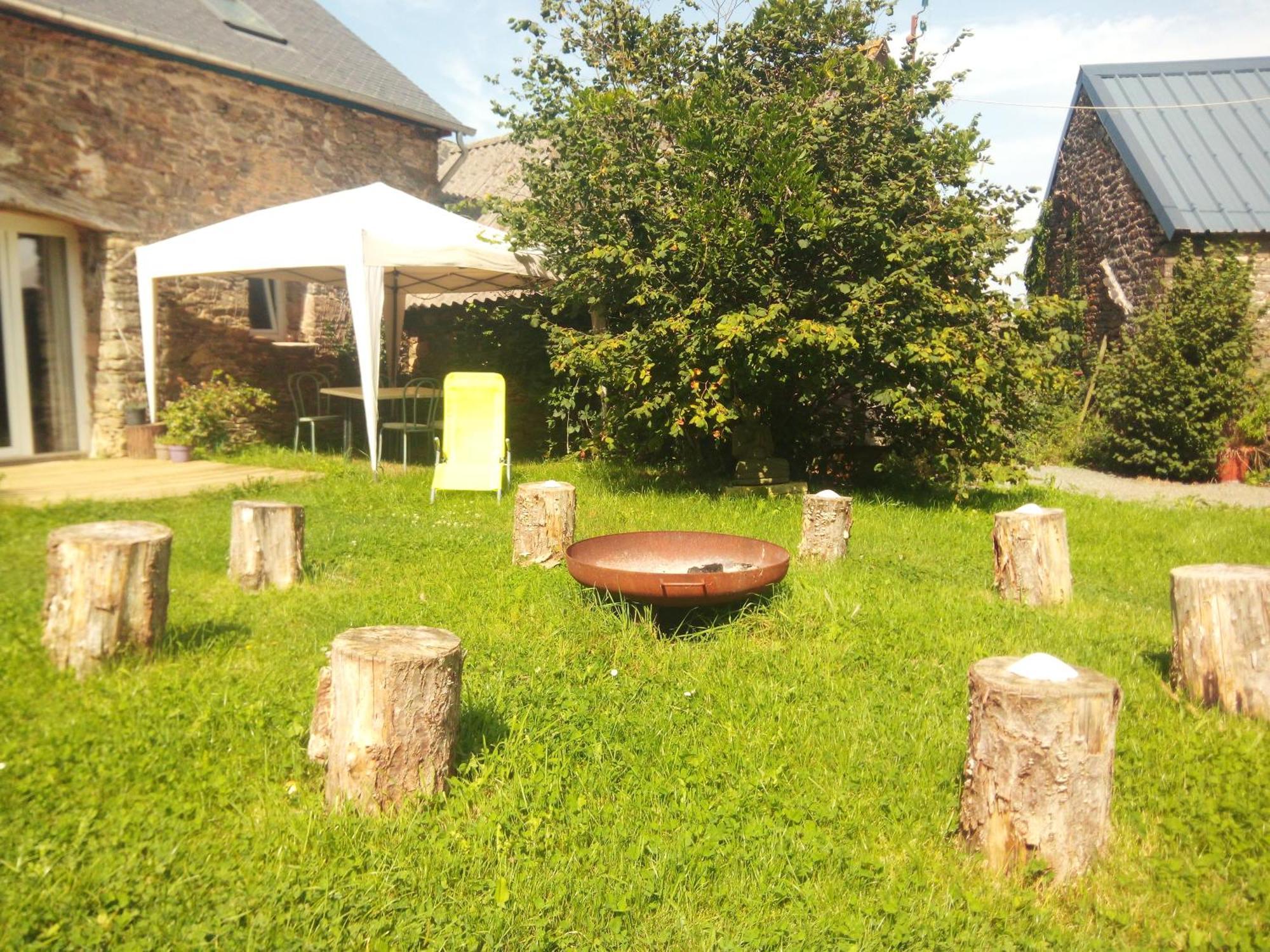 Le Jardin Enchanteur, Chaleureuse Maison D'Hotes Eco-Responsable, Calme Et Accueillante Loperec ภายนอก รูปภาพ